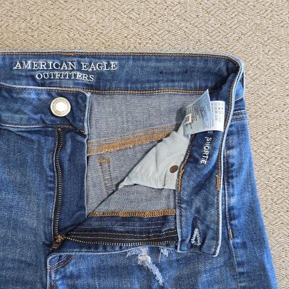American Eagle Hi Rise Shortie Super Stretch Distressed Jean Shorts - Size 10 - Picture 4 of 12